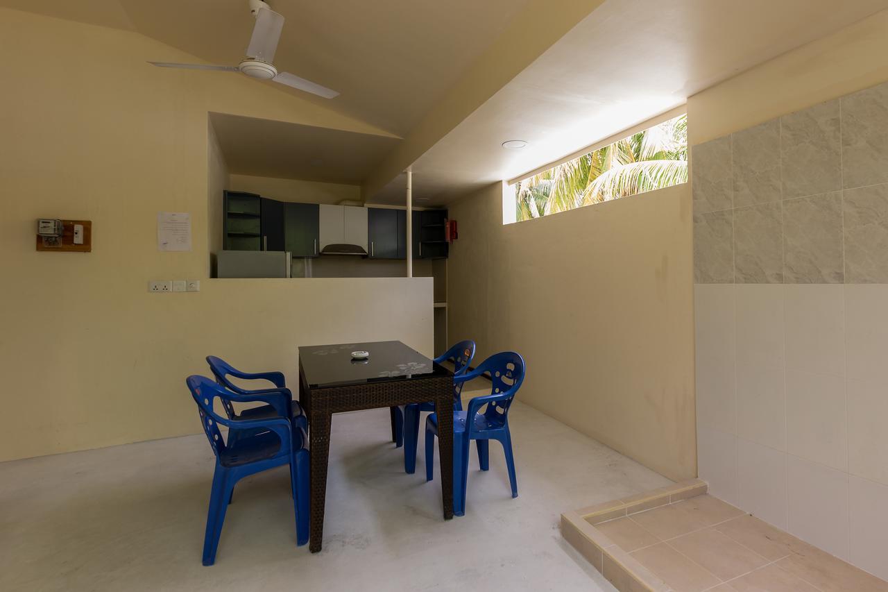Surf Trip Maldives Hotel Thulusdhoo ภายนอก รูปภาพ